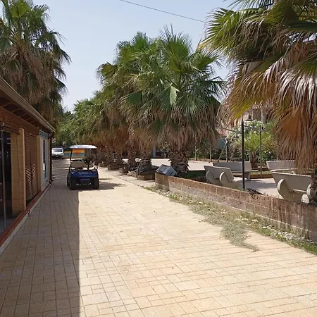 Oasi Relax Apartahotel *